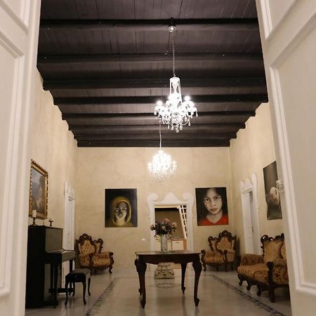 Suite Palazzo Luciani Салерно Экстерьер фото