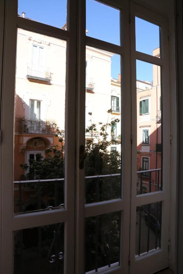 Suite Palazzo Luciani Салерно Экстерьер фото