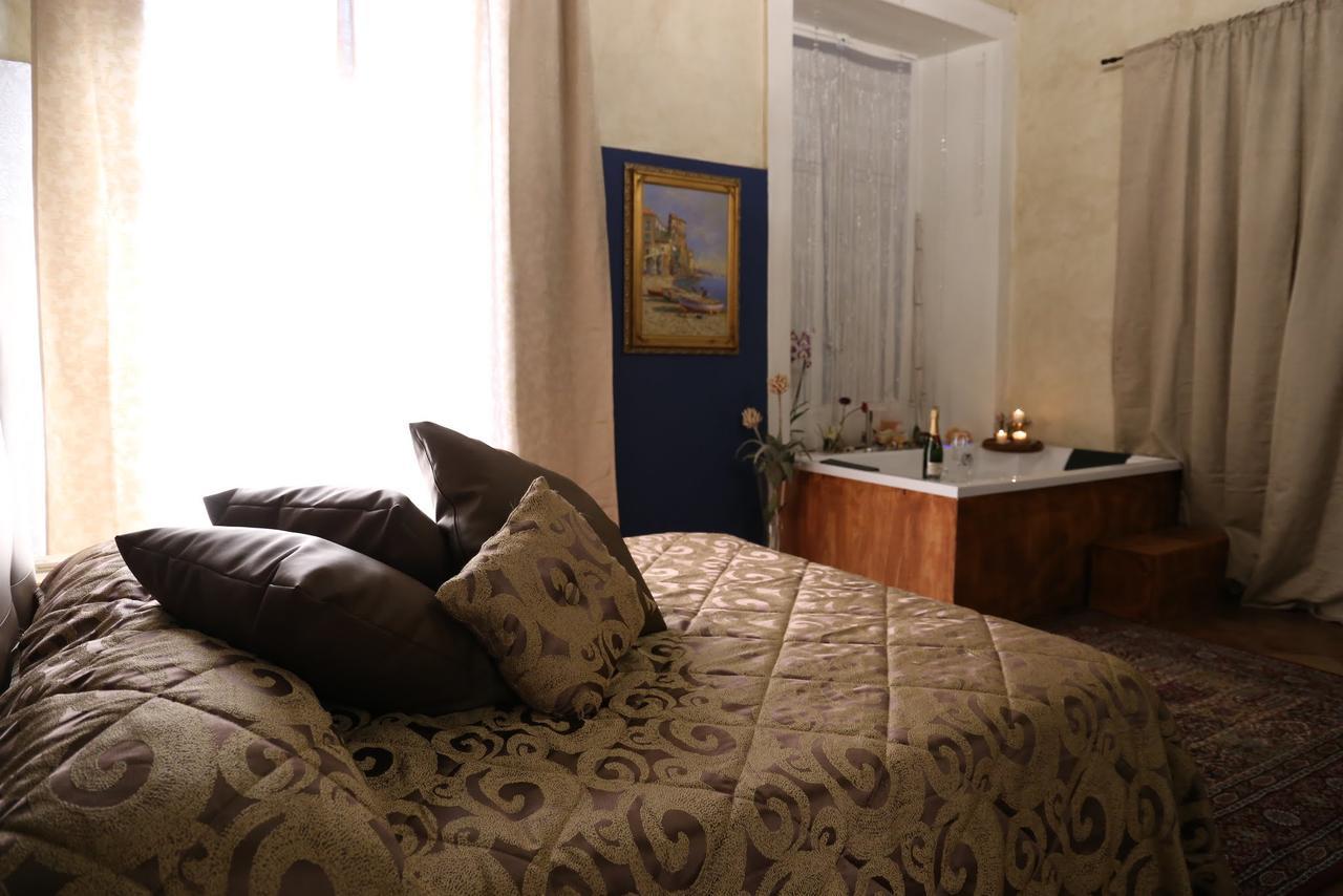 Suite Palazzo Luciani Салерно Экстерьер фото